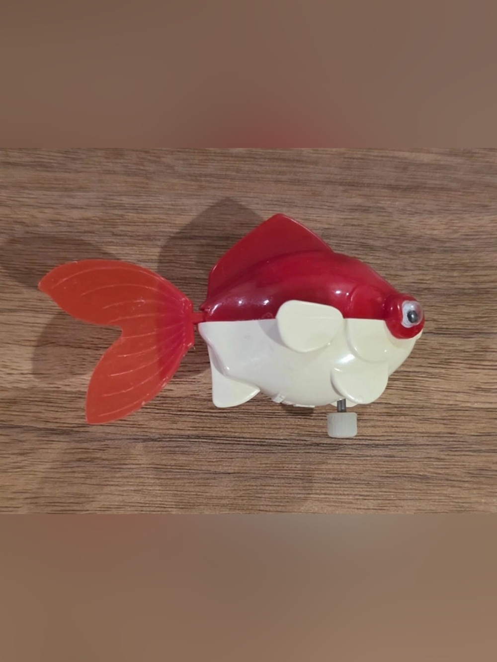 Vintage Tomy wind up fish